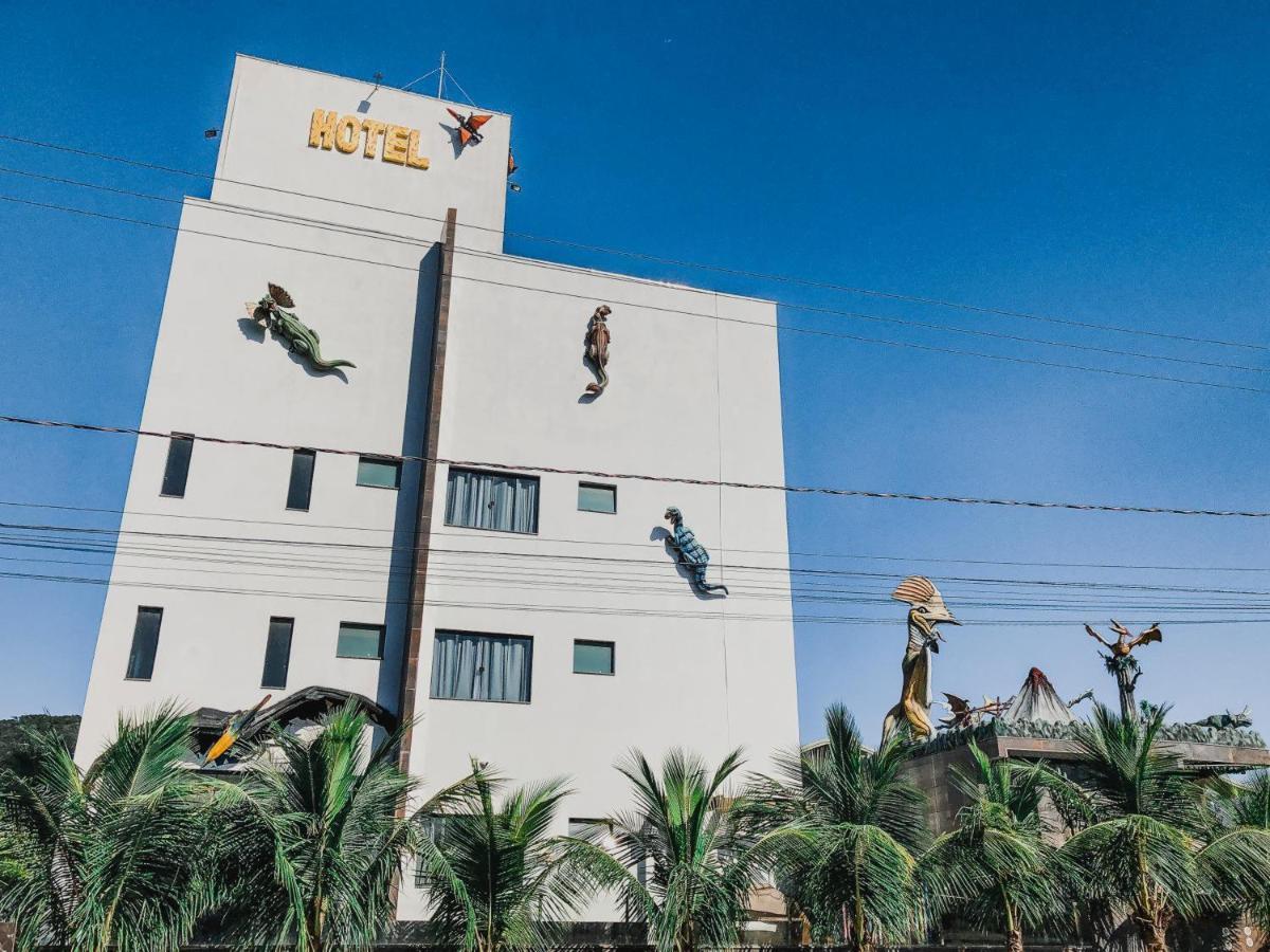 Hotel Recanto Dos Dinossauros Penha  Exteriör bild