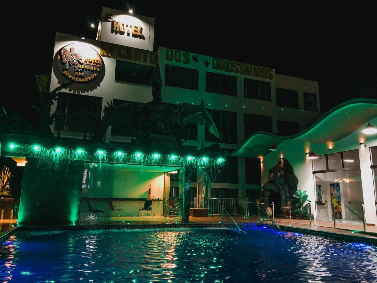 Hotel Recanto Dos Dinossauros Penha  Exteriör bild