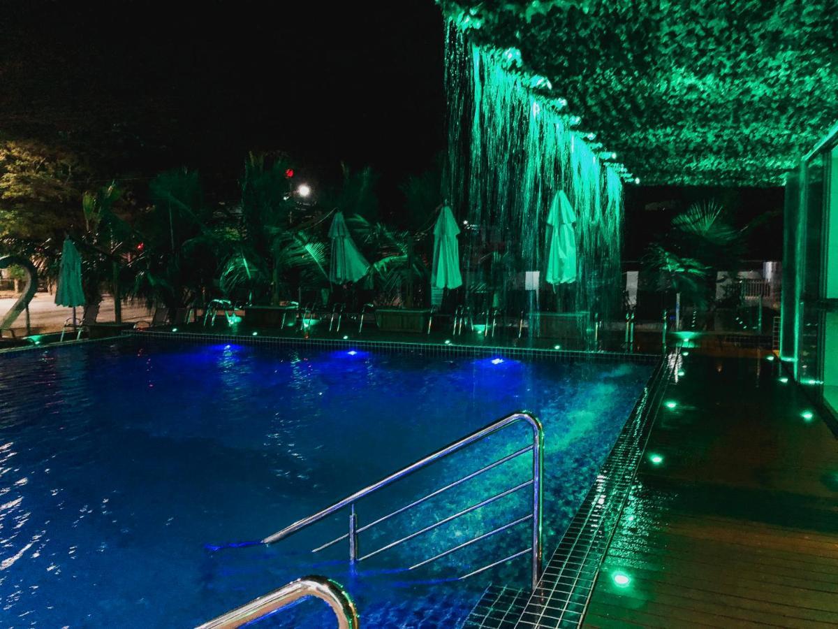 Hotel Recanto Dos Dinossauros Penha  Exteriör bild