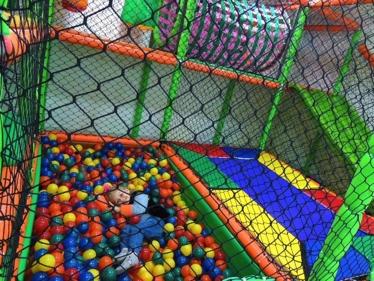 Hotel Recanto Dos Dinossauros Penha  Exteriör bild